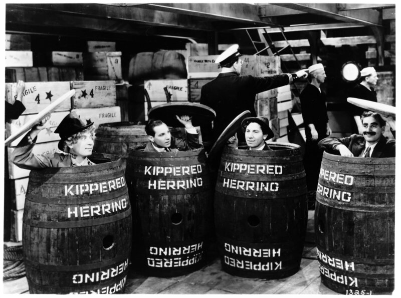 Die Marx Brothers auf See – Bild: 1931 PARAMOUNT PUBLIX CORPORATION; Renewal 195 EMKA, LTD. All Rights Reserved. Lizenzbild frei