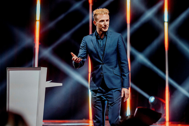 Das Zelt – Bild: SRF1