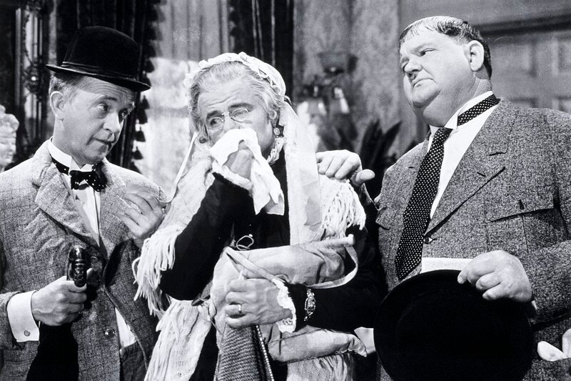 Laurel (Stan Laurel, l.), Hardy (Oliver Hardy, r.) – Bild: 1942 Twentieth Century Fox Film Corporation. All Rights reserved.