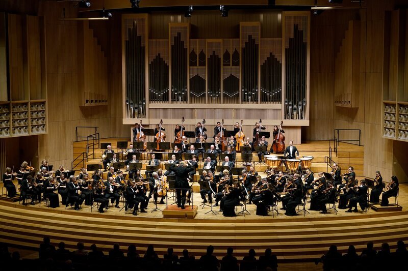 Bruckner Orchester Linz. – Bild: ORF/​Felix Breisach Medienwerkstatt GmbH/​Reinhard Winkler