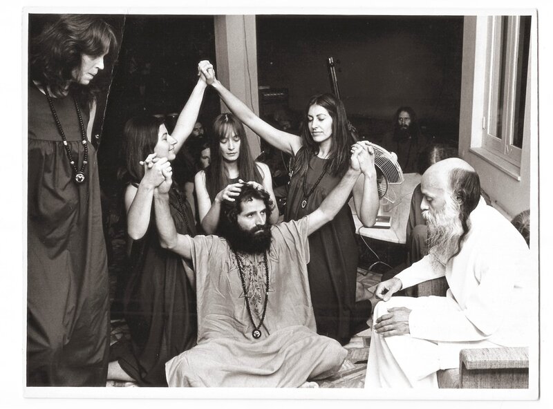 Bhagwan - Die Deutschen und der Guru – Bild: ZDF und WDR/​Moritz Boerner.