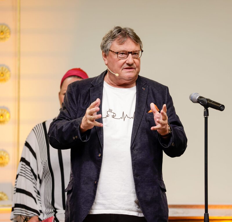 Geh, lach doch nicht! – Bild: ORF/​BKA/​Andreas Wenzel