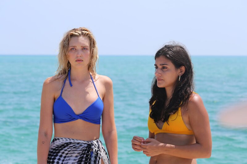 Shark Season - Angriff aus der Tiefe – Bild: Smart Media GmbH