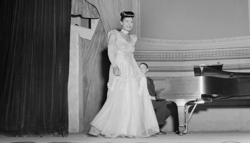 Billie Holiday in der Carnegie Hall, Konzert am 27.03.1947. – Bild: SWR/​Tagtraum