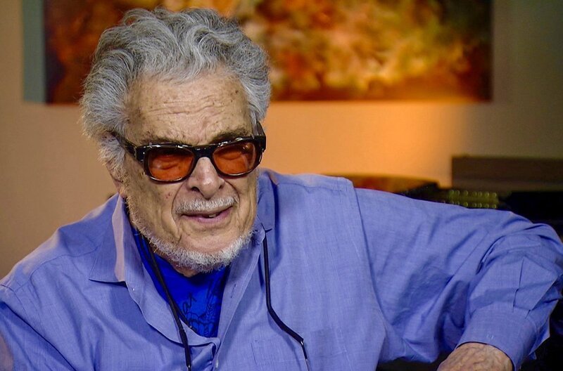 Der amerikanische Pianist Leon Fleisher am Peabody Institute in Baltimore – auch er war durch eine Erkrankung über Jahre hinweg gezwungen, einhändig zu spielen. – Bild: HR / © HR Der amerikanische Pianist Leon Fleisher am Peabody Institute in Baltimore – auch er war durch eine Erkrankung über Jahre hinweg gezwungen, einhändig zu spielen. – Bild: HR / © HR