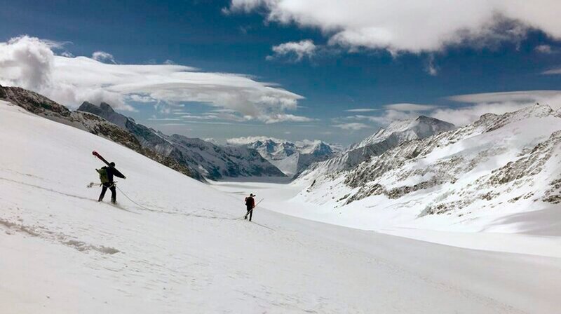Die Schweizer Alpengletscher sind ein wichtige Trinkwasserquelle. Verschwinden die Gletscher, geht ein wichtiger Wasserspeicher verloren. – Bild: p​hoenix/​ZDF/​Pia Schädel