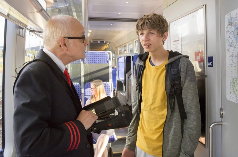 Orangentage – Bild: MDR/​Kinderfilm GmbH/​Andreas Wünschirs