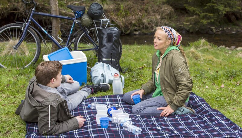 Freundinnen - Alle für eine – Bild: ARD Degeto/​Frank Dicks