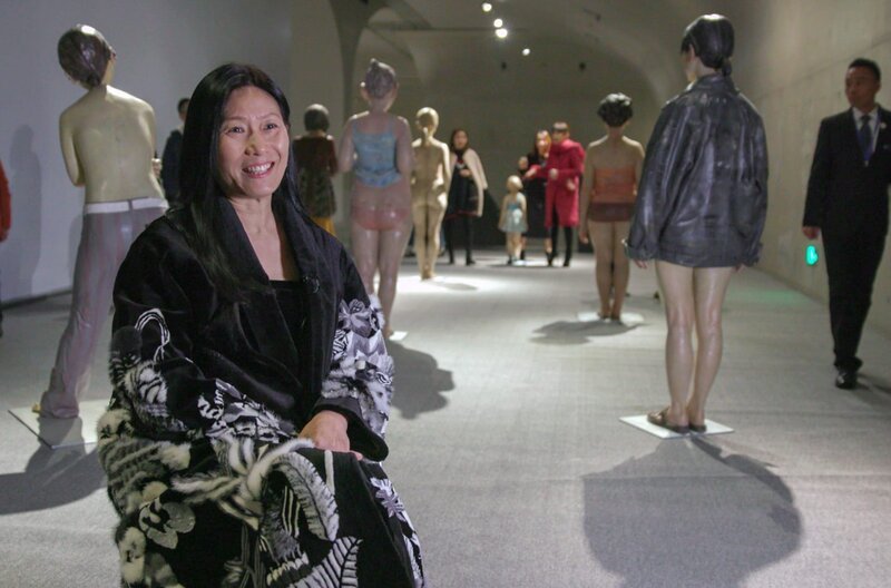 Wang Wei, Sammlerin und Direktorin des Long Museums, sieht ihre Arbeit als wichtigen Beitrag für die chinesische Kultur und Gesellschaft. – Bild: arte