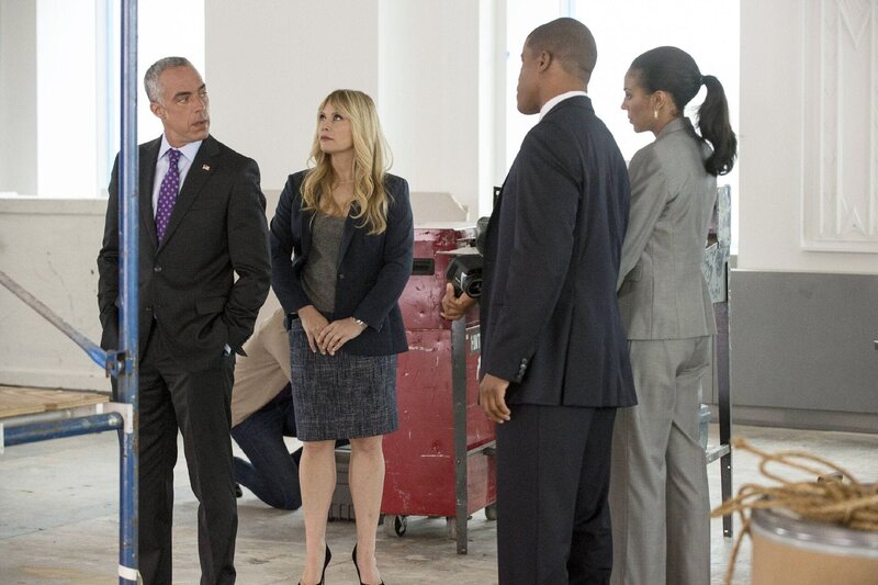 White Collar S04E16 Beweise, die keiner möchte (In The Wind) fernsehserien.de