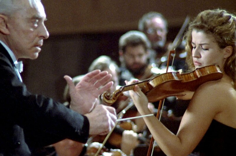 Anne Sophie Mutter und Herbert von Karajan – Bild: arte