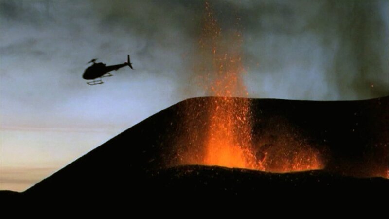 Einar Sigurdsson – der Vulkanversteher.; Prof. Magnus Gudmundsson sagt: „Der Öraefajökull ist extrem gefährlich.“; 130 Vulkane gibt es in Island, davon sind 30 aktiv. – Bild: BR/SWR Einar Sigurdsson – der Vulkanversteher.; Prof. Magnus Gudmundsson sagt: „Der Öraefajökull ist extrem gefährlich.“; 130 Vulkane gibt es in Island, davon sind 30 aktiv. – Bild: BR/SWR