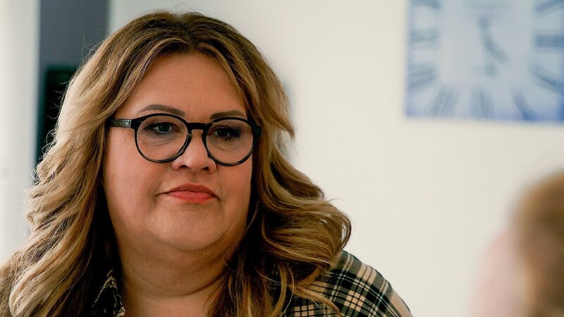 Ilka Bessin - Liebesbetrügern auf der Spur – Bild: RTL /​ Ilka Bessin – Liebesbetrügern auf der Spur