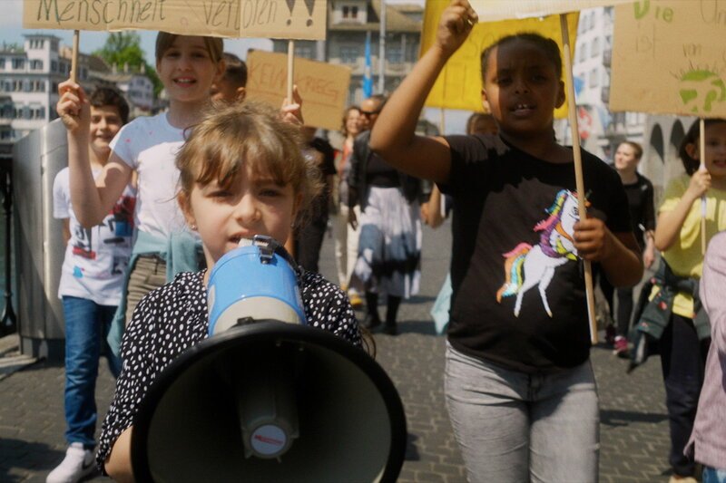 Eine perfekte Welt FUTURA! Protest kann man lernen. SRF/​Akka Films – Bild: SRF1