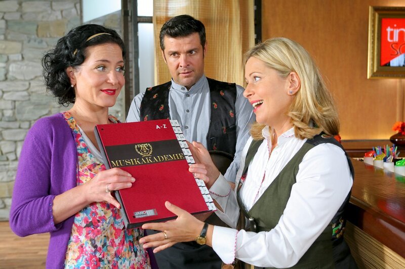 Die RosenheimCops S13E05 Die Tote in der Kiste fernsehserien.de