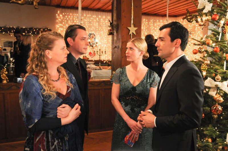 Die Liebe kommt mit dem Christkind – Bild: ORF/​Mona Film/​Oliver Roth