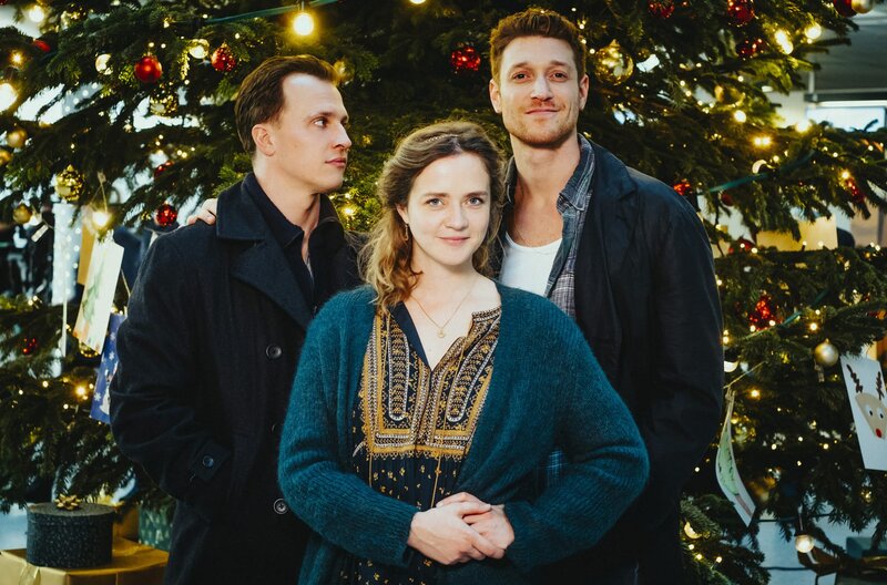 Wenn das fünfte Lichtlein brennt – Bild: ARD Degeto/​Gordon Mühle