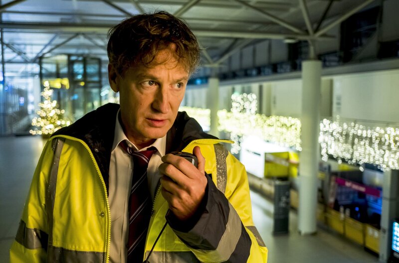 Wenn das fünfte Lichtlein brennt – Bild: ARD Degeto/​Gordon Mühle