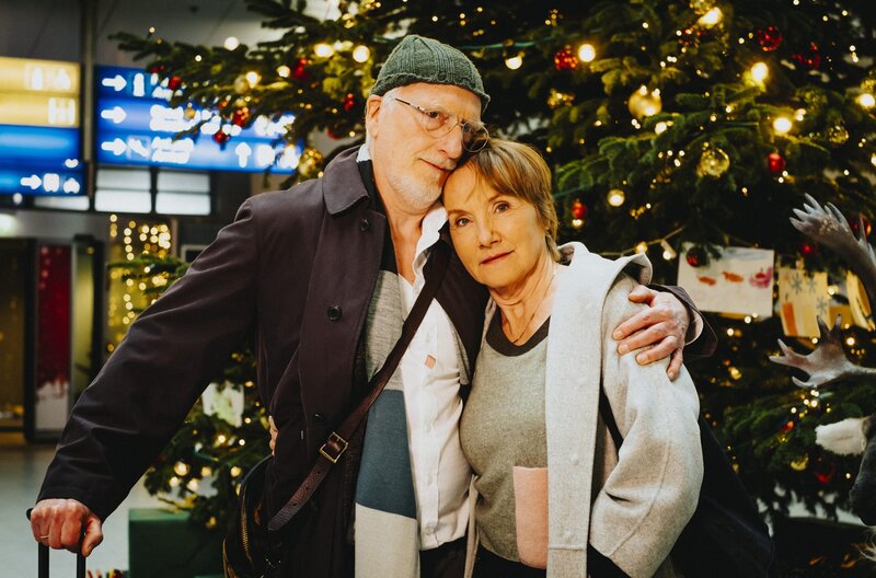 Wenn das fünfte Lichtlein brennt – Bild: ARD Degeto/​Gordon Mühle