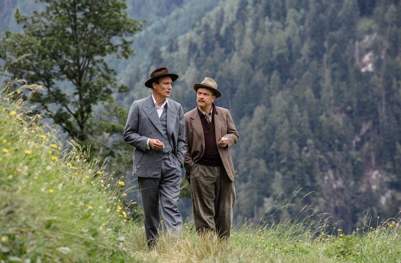 Als Hitler das rosa Kaninchen stahl – Bild: ARD Degeto/​2019 Sommerhaus Filmproduktion GmbH, La Siala Entertainment GmbH/​NEXTFILM Filmproduktion GmbH und Co. KG /​ Warner Bros. Entertainment GmbH/​Frédéric Batier