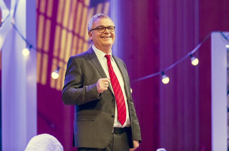 Jürgen B. Hausmann: Krisbaum, Kriskind, Krisdekrise – Bild: WDR/​Ben Knabe