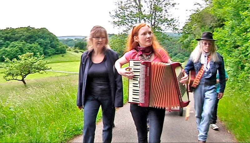 hr-fernsehen DIE BELIEBTESTEN WANDERWEGE DER HESSEN, am Sonntag (26.01.14) um 20:15 Uhr. Eine der schönsten Wanderstrecken in Hessen: der Westerwaldsteig. – Bild: HR