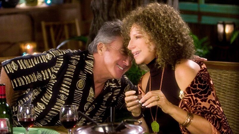 Gregs lebenslustige Hippie-Eltern Roz (Barbra Streisand) und Bernie (Dustin Hoffman) haben Spaß am Leben – Bild: RTL Zwei