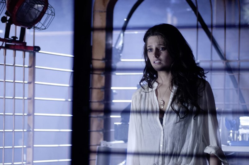 Wohin auch immer Kelly (Ashley Greene) zu fliehen versucht, das Grauen folgt ihr auf Schritt und Tritt. Ihre einzige Rettung besteht in einem letzten Versuch, einem lebensgefährlichen Experiment … – Bild: Studiocanal GmbH / Stefan Erhard / MKNS Wohin auch immer Kelly (Ashley Greene) zu fliehen versucht, das Grauen folgt ihr auf Schritt und Tritt. Ihre einzige Rettung besteht in einem letzten Versuch, einem lebensgefährlichen Experiment … – Bild: Studiocanal GmbH / Stefan Erhard / MKNS