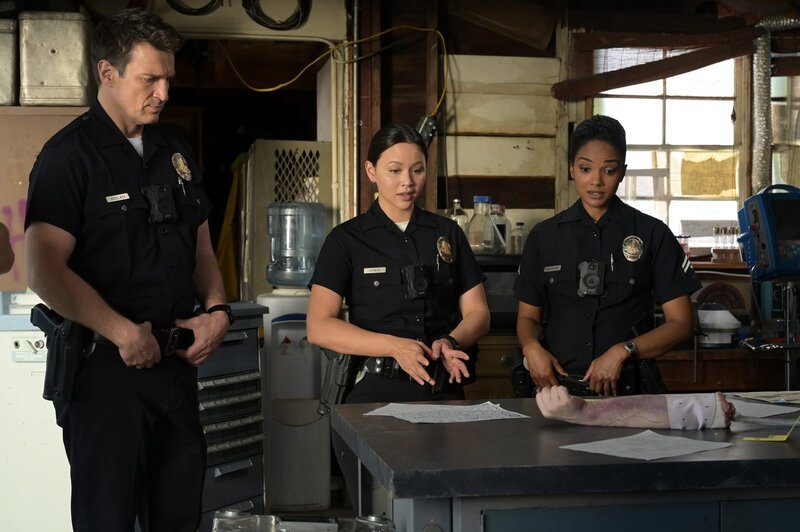 The Rookie S04E12 Am Strand (The Knock) fernsehserien.de The Rookie S04E12 Am Strand (The Knock) fernsehserien.de