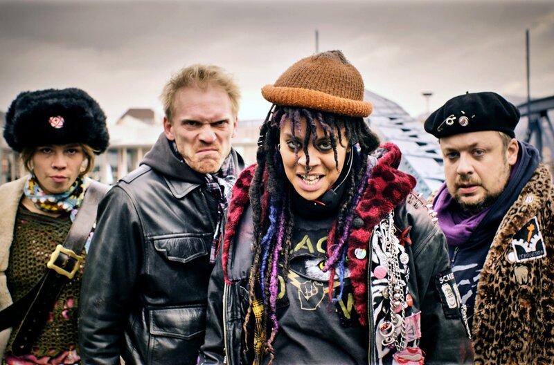 Homeshoppers Paradise – Bild: SWR/​Zieglerfilm/​Martin Farkas /​ © SWR/​Zieglerfilm/​Martin Farkas