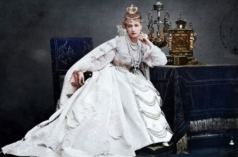 Für den aus dem Exil zurückgekehrten Victor Hugo spielte Sarah die spanische Königin in “Ruy Blas“. – Bild: arte