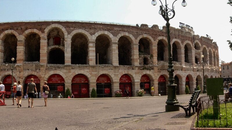 Das Amphitheater von Verona. – Bild: HR/​C&S Filmproduktion