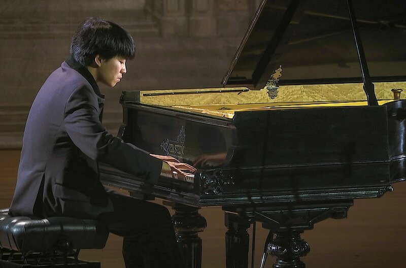Armstrong kombiniert Richard Wagners völlig zu Unrecht nur selten gespielte Sonate für M. W. mit ausgewählten Stücken aus den drei „Pilgerjahren“ von Franz Liszt, Wagners generösem Förderer und Schwiegervater. – Bild: arte Armstrong kombiniert Richard Wagners völlig zu Unrecht nur selten gespielte Sonate für M. W. mit ausgewählten Stücken aus den drei „Pilgerjahren“ von Franz Liszt, Wagners generösem Förderer und Schwiegervater. – Bild: arte