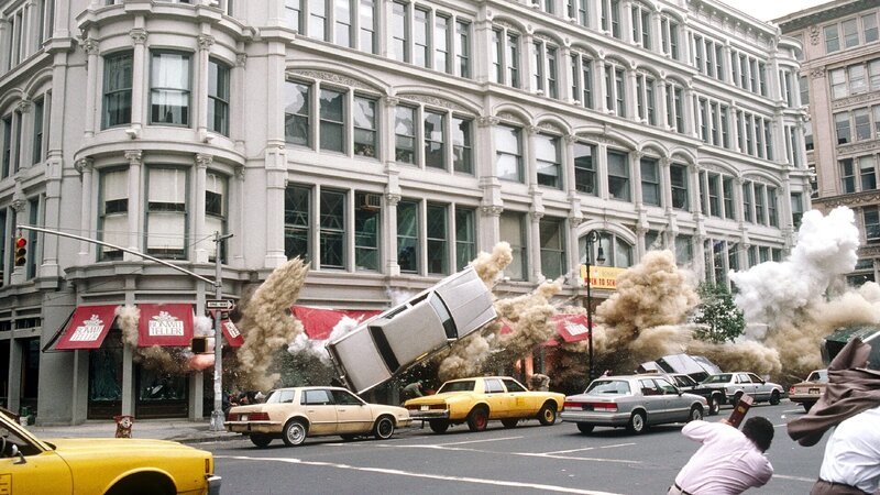 Mitten in New York fliegt ein Kaufhaus in die Luft.. – Bild: RTL Zwei Mitten in New York fliegt ein Kaufhaus in die Luft.. – Bild: RTL Zwei