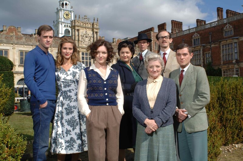 Agatha Christie Marple S02E02 Die Schattenhand (The Moving Finger) fernsehserien.de Agatha Christie Marple S02E02 Die Schattenhand (The Moving Finger) fernsehserien.de