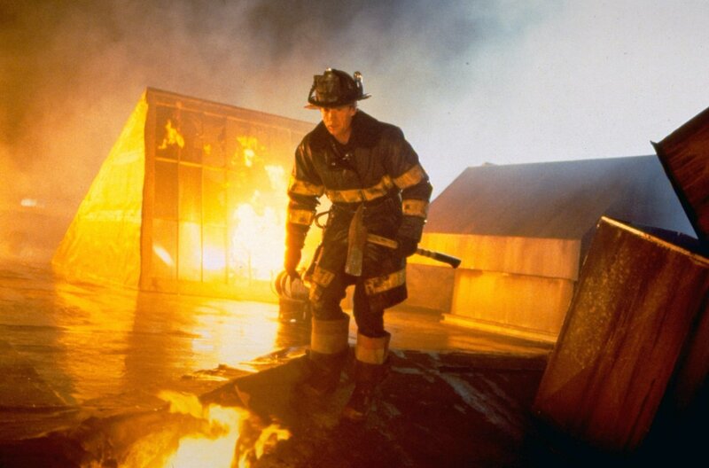 Backdraft - Männer, die durchs Feuer gehen – Bild: 1991 Universal City Studios/​Mikael Salomon /​ © 1991 Universal City Studios/​Mikael Salomon