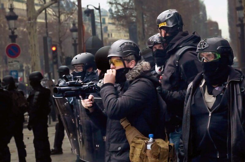 Im Namen der Sicherheit 02: Die neuen Waffen (Presque mortel ...