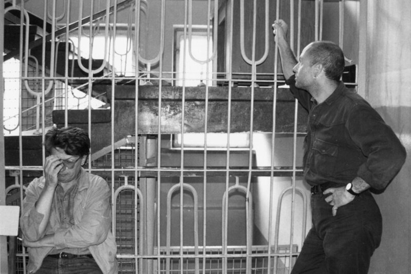 Signers Koffer - Unterwegs mit Roman Signer – Bild: SRF/​LIECHTI FILMPRODUKTION