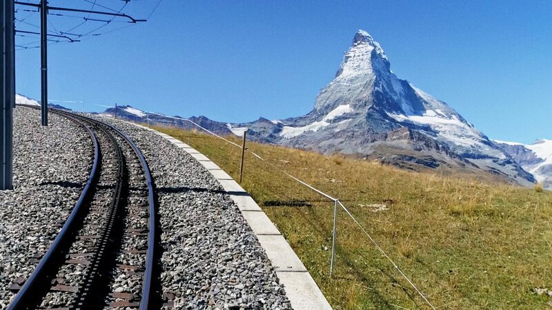 Spektakuläre Bergbahnen der Schweiz Gornergratbahn – die Imposante Blick auf Matterhorn – Bild: SRF/​Mediafish