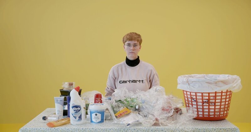 Plastik ist aus unserem Leben nicht mehr wegzudenken. Doch was ist mit den gesundheitlichen Auswirkungen von Weichmachern und Co? – Bild: ZDF und The Why Foundation./The Why Foundation Plastik ist aus unserem Leben nicht mehr wegzudenken. Doch was ist mit den gesundheitlichen Auswirkungen von Weichmachern und Co? – Bild: ZDF und The Why Foundation./The Why Foundation