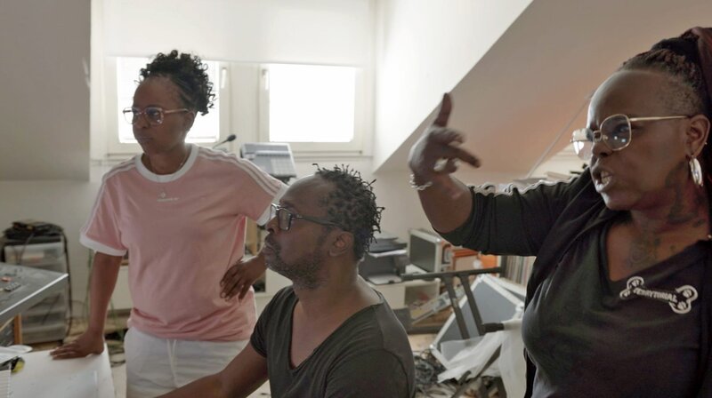 Die 4 Reeves und ein Todesfall – Bild: WDR/​Lichtblick Film