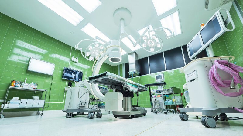 Mithilfe modernster Gerätschaften und Therapien können in Aachen auch Patienten mit schwerwiegenden Diagnosen ganzheitlich behandelt werden. – Bild: BILD