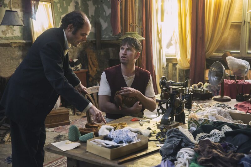 Men & Chicken – Bild: M&M Production /​ Rolf Konow Lizenzbild frei