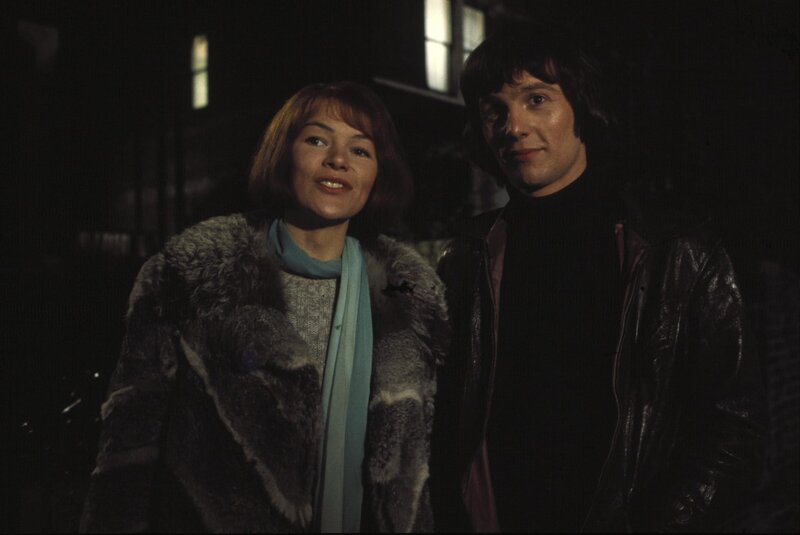Alex Greville (Glenda Jackson, l.); Bob Elkin (Murray Head, r.) – Bild: 1971 Vectia Films, Ltd. All Rights Reserved. Lizenzbild frei