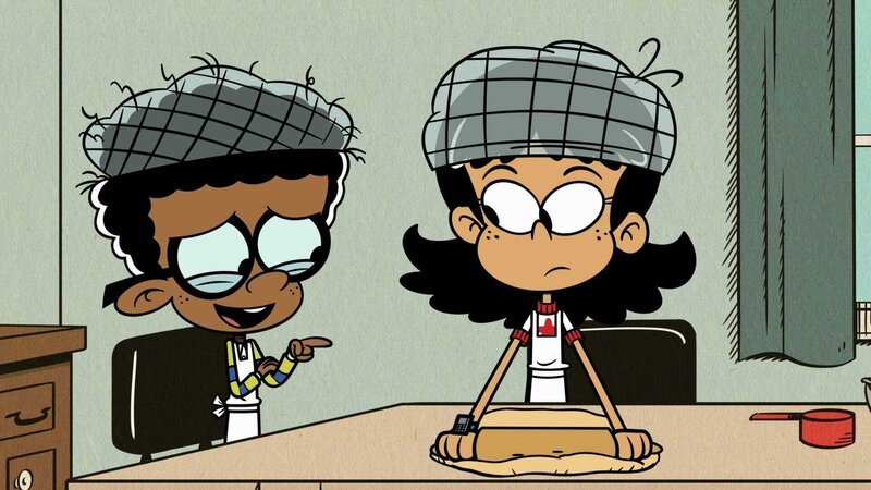 L-R: Clyde, Stella – Bild: ViacomCBS