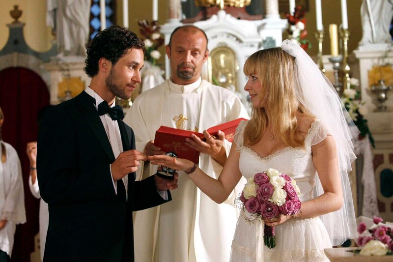 Rat mal, wer zur Hochzeit kommt – Bild: HR/​Degeto/​Chris Hirschhäuser