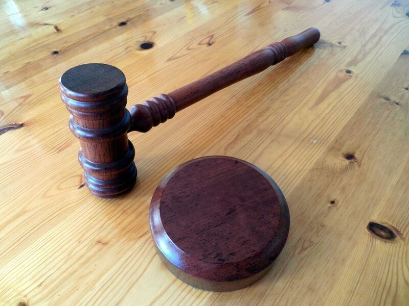 Gavel – Bild: CC0 Public Domain. Free for commercial use. No attribution required
