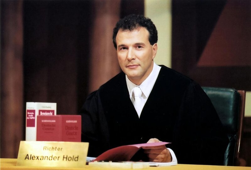 Richter Alexander Hold – Bild: Sat.1/​Rauner /​ Abdruck honorarfei nur in Zusammenhang mit Sat.1 Sendetermin