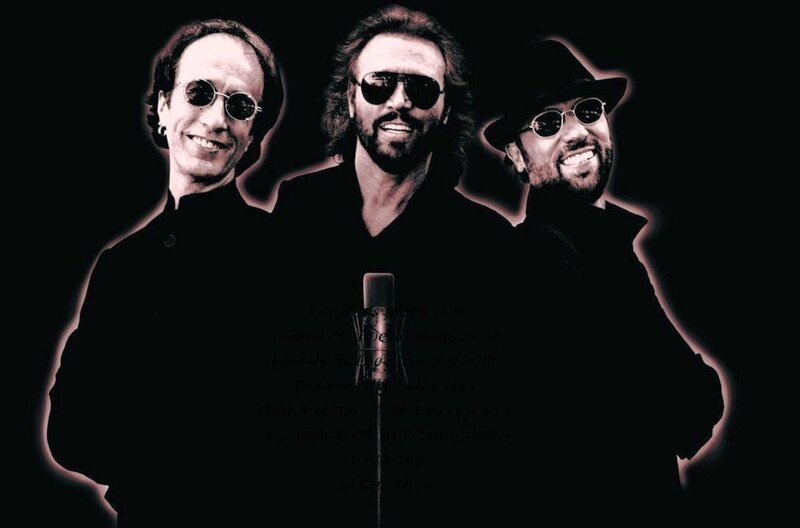 ARTE zeigt das Konzert, bei dem die Gibb-Brothers Robin, Barry und Maurice (v.l.) ihre größten Hits aus den 60ern bis 90ern zum Besten geben – darunter auch viele Songs, die sie für andere KünstlerInnen schrieben, aber nie selbst einspielten. – Bild: Bee Gees / ARTE zeigt das Konzert, bei dem die Gibb-Brothers Robin, Barry und Maurice (v.l.) ihre größten Hits aus den 60ern bis 90ern zum Besten geben ? darunter auch viele Songs, die sie für andere KünstlerInnen schrieben, aber … ARTE zeigt das Konzert, bei dem die Gibb-Brothers Robin, Barry und Maurice (v.l.) ihre größten Hits aus den 60ern bis 90ern zum Besten geben – darunter auch viele Songs, die sie für andere KünstlerInnen schrieben, aber nie selbst einspielten. – Bild: Bee Gees / ARTE zeigt das Konzert, bei dem die Gibb-Brothers Robin, Barry und Maurice (v.l.) ihre größten Hits aus den 60ern bis 90ern zum Besten geben ? darunter auch viele Songs, die sie für andere KünstlerInnen schrieben, aber …