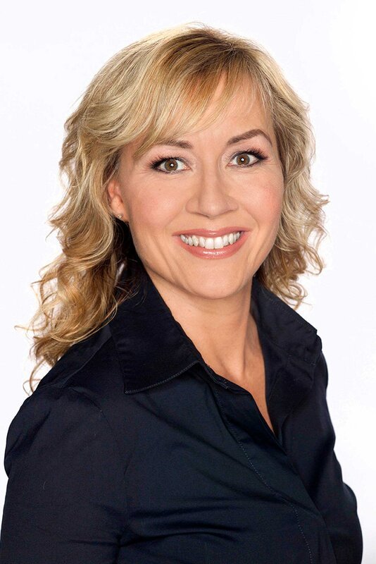 Sabine Ziemke - Moderatorin "Lokalzeit aus Dortmund". – Bild: WDR/​Annika Fußwinkel /​ WDR Presse und Information/​Bildk
